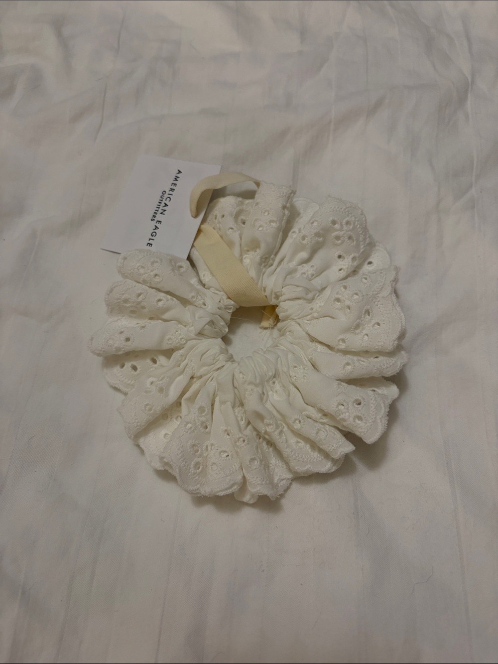 American Eagle Outfitters Ivory Eyelet Lace Scrunchie